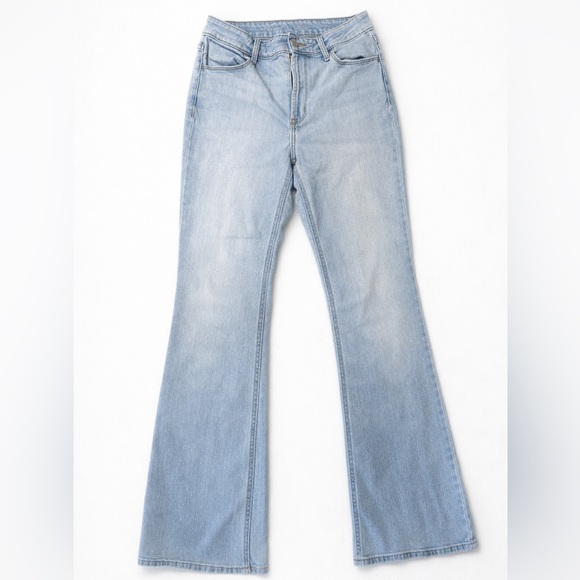 Old Navy Light Blue Flare Jeans - Picture 3 of 4